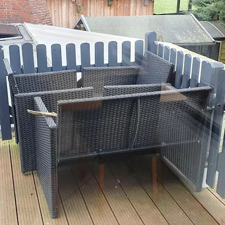 Apartment 3 1og 100qm Wintergarten Dachterrasse Super Badezimmer *