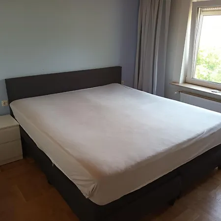 アパート 3 1og 100qm Wintergarten Dachterrasse Super Badezimmer *